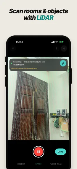 Scan rooms and objects with LiDAR — the scan screen with the Object, Space and Floor Plan modes